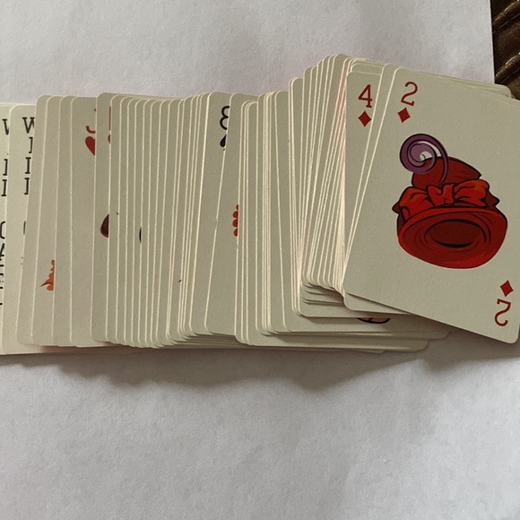 Red Hat Society playing cards - Picture 3 of 4